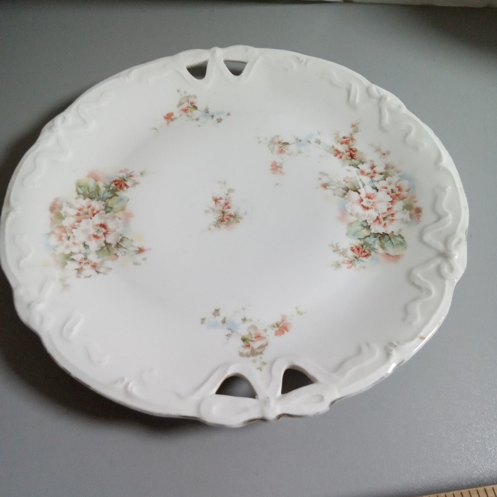 Vintage Floral Porcelain Decorative Plate Cutout Ribbon Handles Embossed 9.25in